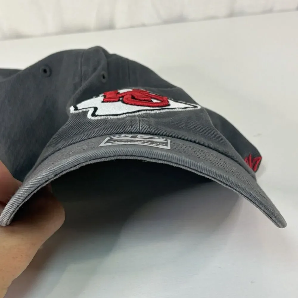 '47 Kansas City Chiefs Clean Up Charcoal Adjustable Strap Hat Dad Cap